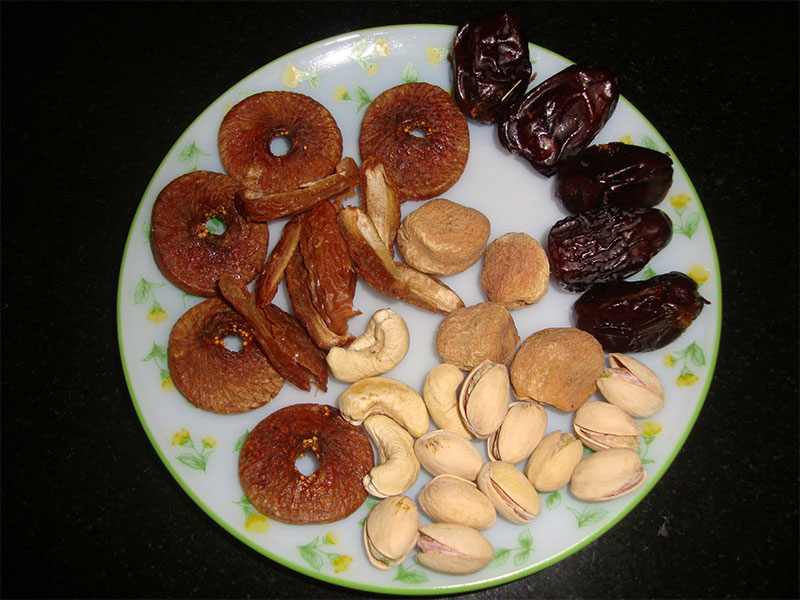 10 خطوات تضمن لك معِدة صحيّة في شهر رمضان المبارك